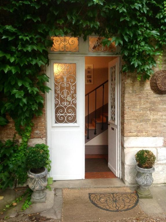 Chambres D'Hotes La Villa Alienor Les Andelys Dış mekan fotoğraf